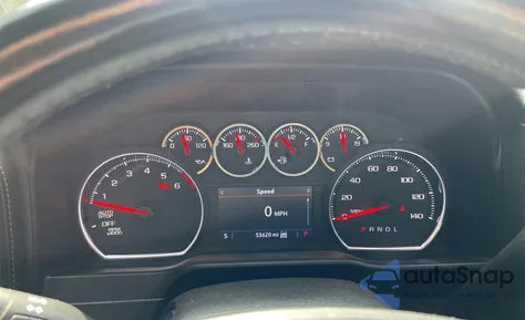 2019 Chevrolet Silverado K1500 Rst z USA, uszkodzony, nr VIN 1GCUYEED1KZ393895